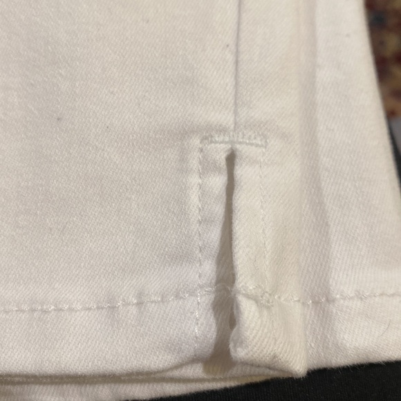 Liz Claiborne sz 12 white shorts - Picture 4 of 5